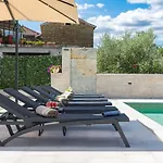 Grazia - With Heated Salt Water Pool *