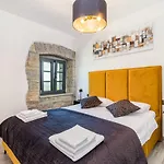 Villa Grazia - With Heated Salt Water Pool Pazin