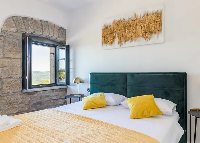 Grazia - With Heated Salt Water Pool Villa *