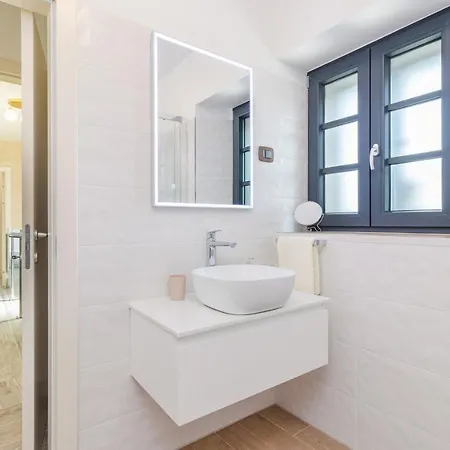 Grazia - With Heated Salt Water Pool Villa Pazin
