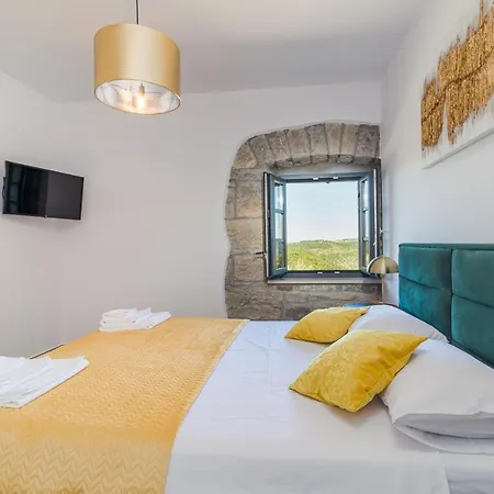 Grazia - With Heated Salt Water Pool * Pazin